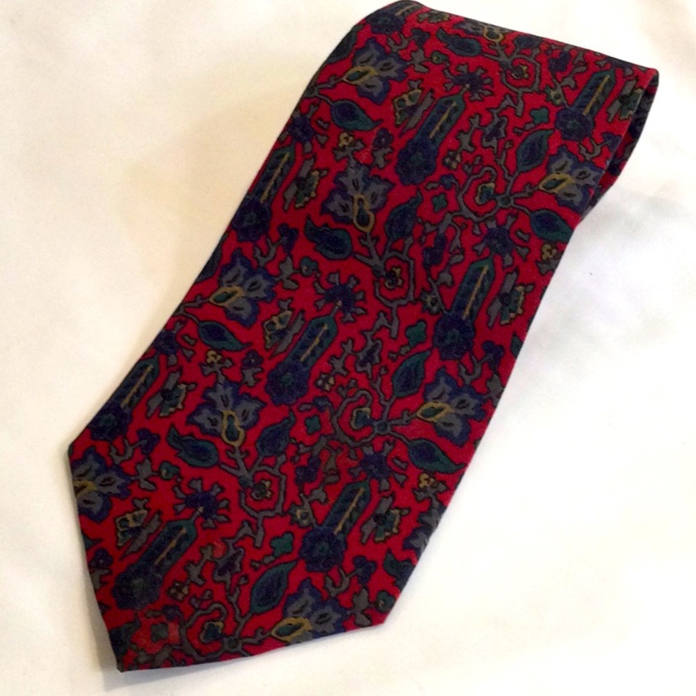 - Christian Dior tie. Vintage Designer silk.